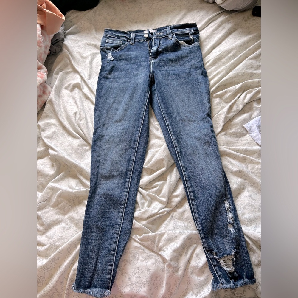 KanCan jeans; size 27; fits like a small